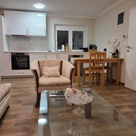 Apartman Monsena Olive *