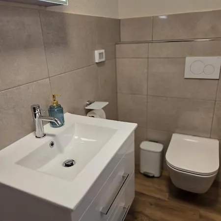 Monsena Olive Apartman *